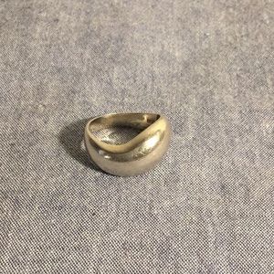 925 Solid Sterling silver swirl ring size 7.5